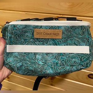 Youer/ Dirt Chalk Bags/ Wild Brush hip pack